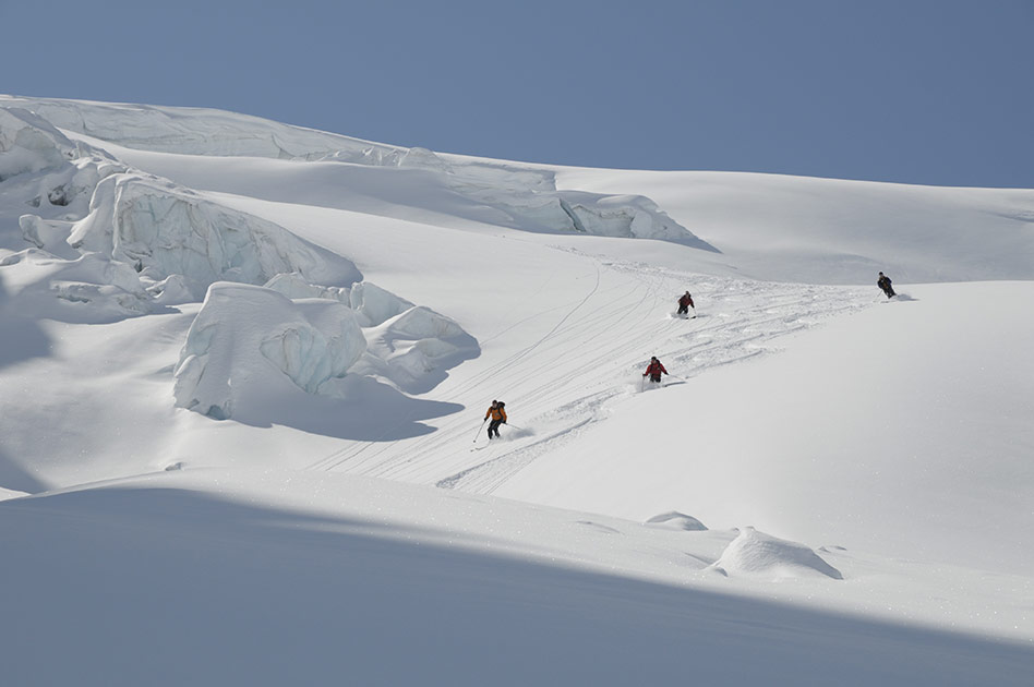 Relaxed 1100  ski weeks at The Durrand Glacier Chalet